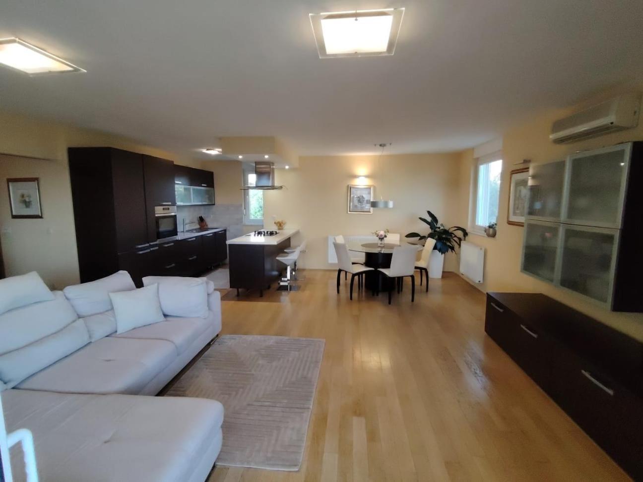 Luxury Beach Apartment Weißenburg Exterior foto